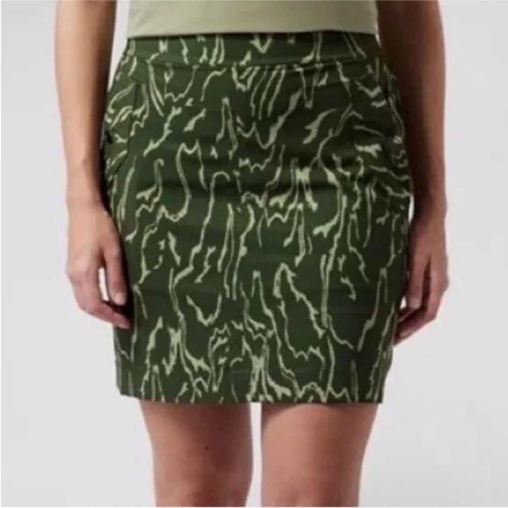 Athleta Vienna Cargo Skort, Size 16